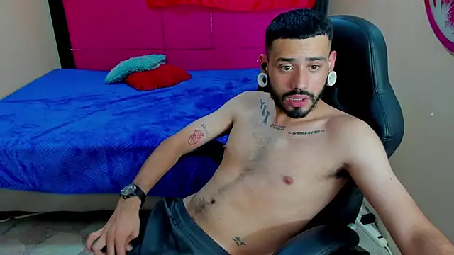 BrunoCarzon's Live XXX Chat