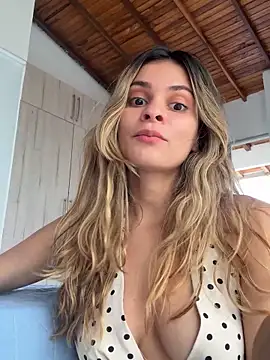 Chat +18 de cuteluci_ ao vivo
