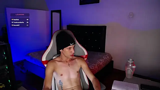 Webkamerová show santiago_cutex