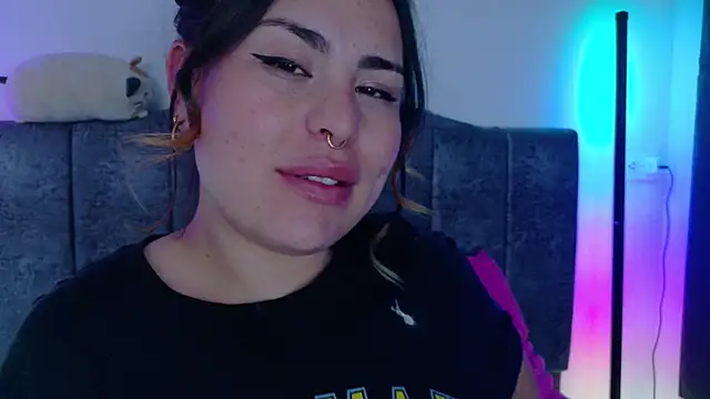 Kennya_Rodriguez's Live XXX Chat