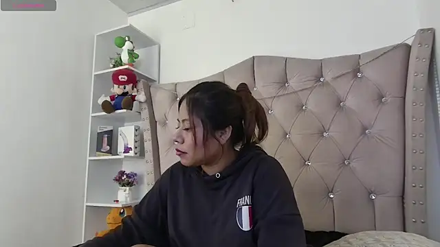 Madi_cutee live XXX chat