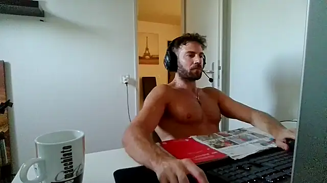 دردشة alpha-hunk الجنسية المباشرة
