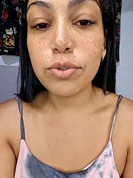Putaalexa Adlı Modelin Canlı XXX Sohbeti