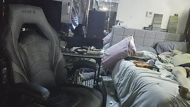 Jaycloudedview's Live XXX Chat