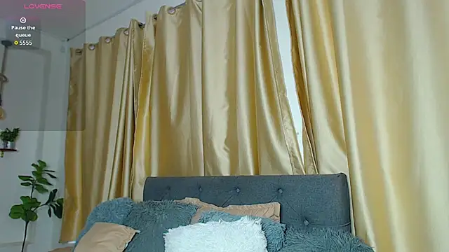 Czat XXX na żywo – Emma_hassani