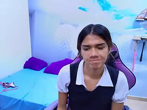 DEMI_LEED élő XXX-chatje