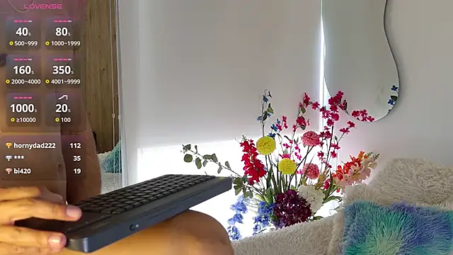 Troye_Williams 现场XXX聊天