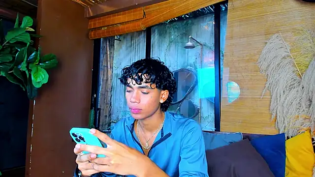 AlanCutee Live XXX-Chat
