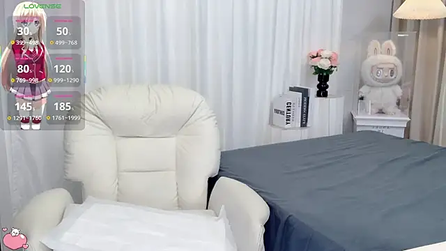 Alma_va élő XXX-chatje