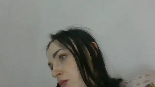 Chat XXX en directo de Trinsy_Love