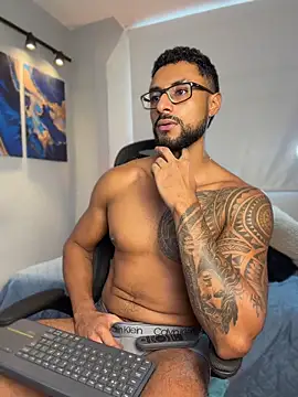Chat XXX Live LiamGarcia1