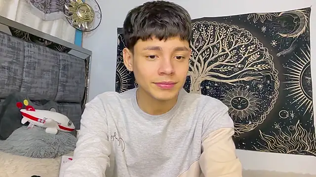 Andy_Belier23 Obrolan Langsung XXX