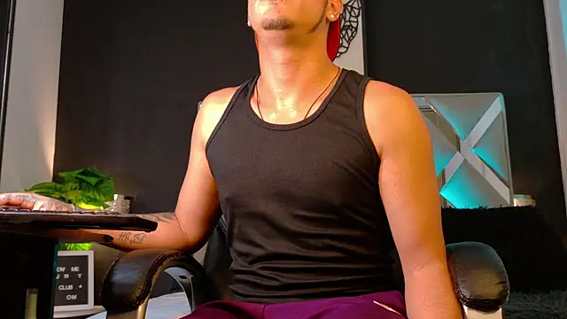 Alex-Rodriguezz – Live XXX-chat
