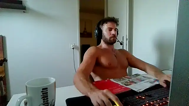 alpha-hunk 现场XXX聊天