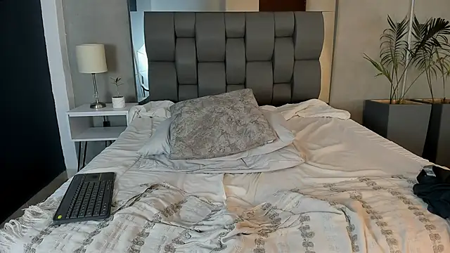 Charlie___Musk Live XXX Chat