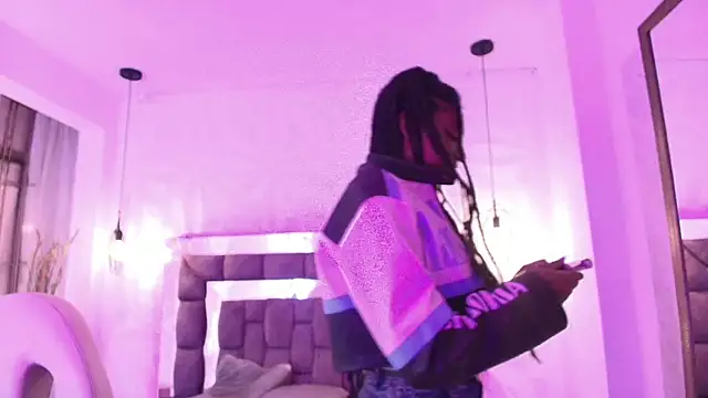 Queen_perla_'s Live XXX Chat