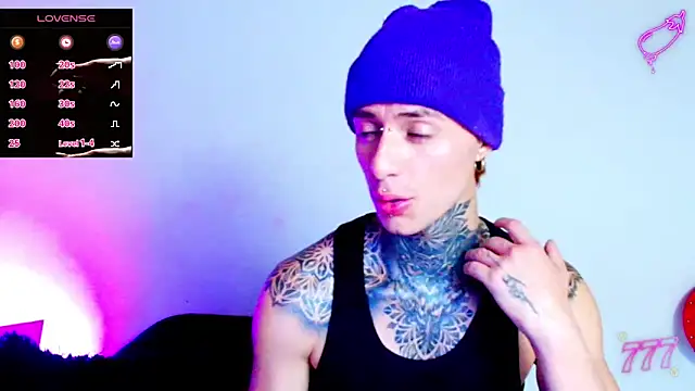 7_Saturno_7 Chat XXX in diretta