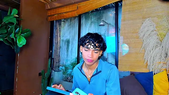 AlanCutee 现场XXX聊天