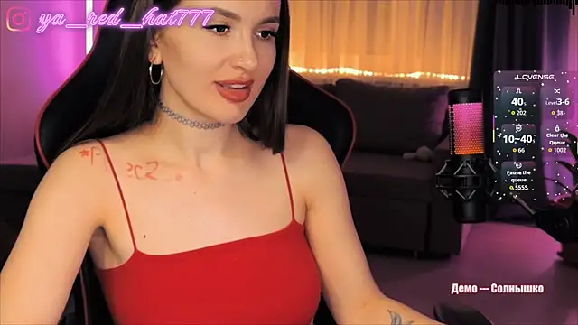 -RED_HAT-'s Live XXX Chat