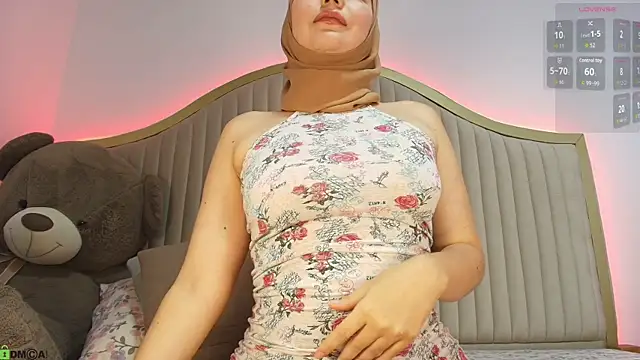 dalilasaadi_'s Live XXX Chat