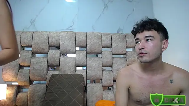 Chat XXX en directo de KathyAiden