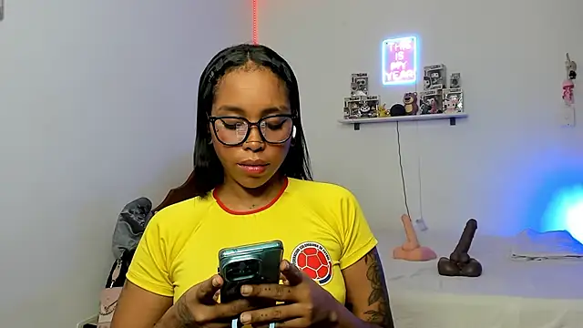 Chat XXX en directo de Annaa_Brooks