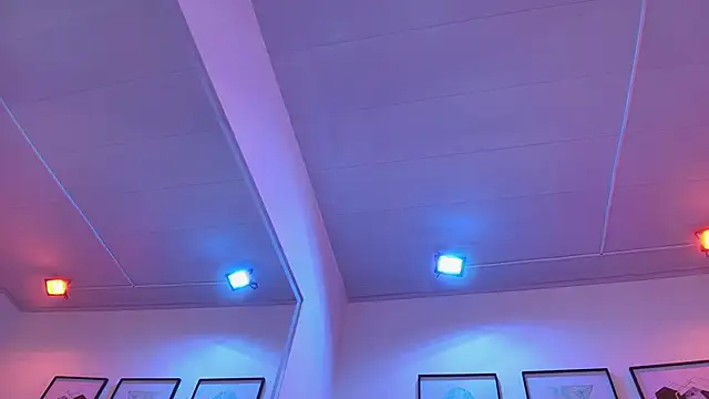 Živý XXX chat Maddie_T18