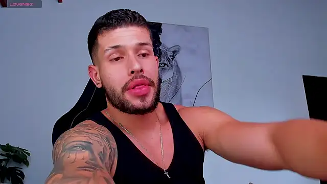 Santos_ramirez1's Live XXX Chat