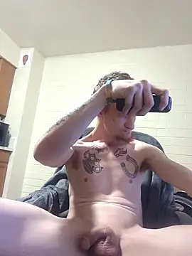 jizzyglizzy92's Live XXX Chat