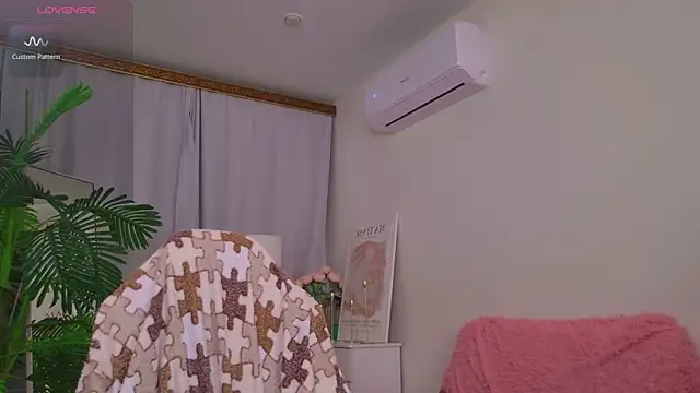 Chat +18 de LovelyJessie ao vivo