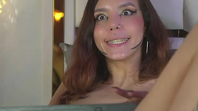 nix_wolf Adlı Modelin Canlı XXX Sohbeti
