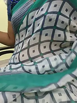 Cuteteluguammmaie 现场XXX聊天