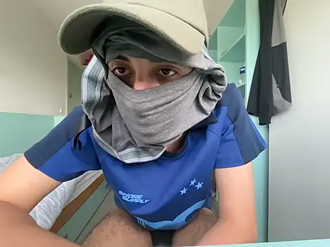 Czat XXX na żywo – Rebeu_77