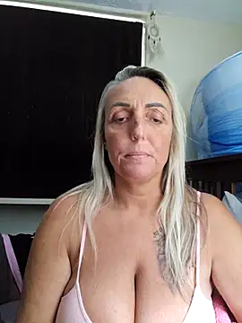 theblondecocklover Live XXX-chat
