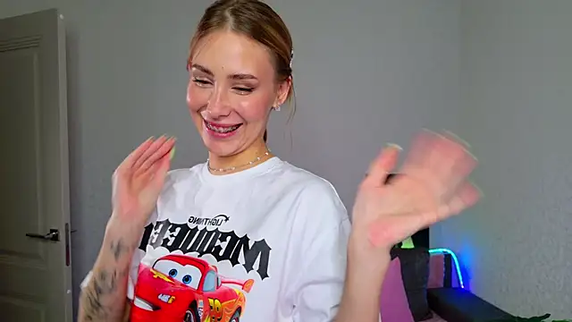 plugmyHDMI Chat XXX in diretta