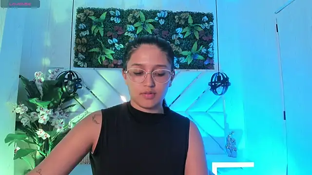 Janett_Moore Live XXX-chat