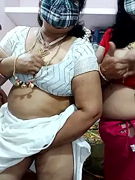 Kannadasexywifes' Live XXX Chat