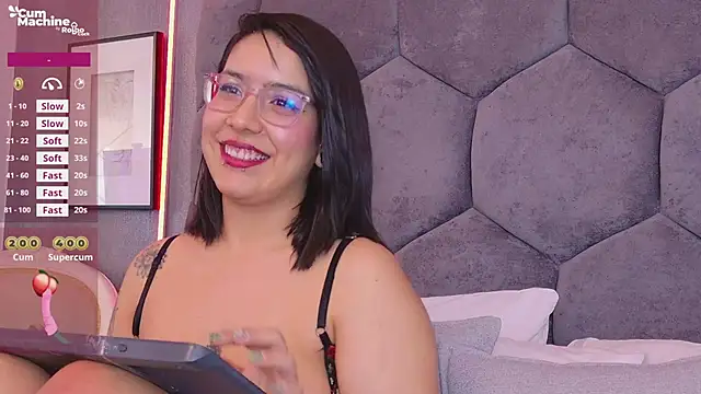 HannaGoddess Chat XXX in diretta
