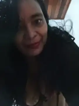 Ariais50 Adlı Modelin Canlı XXX Sohbeti