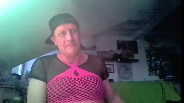 Bigthroaterboy's Live XXX Chat
