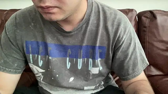 tato15152's Live XXX Chat
