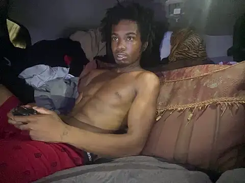 SlimeCrownzOut5 Show in webcam