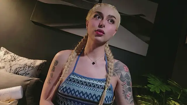 Chat +18 de LetisiaRocks ao vivo