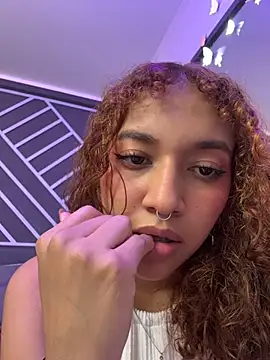 Chatroom XXX en direct de Scarleth_Blossom