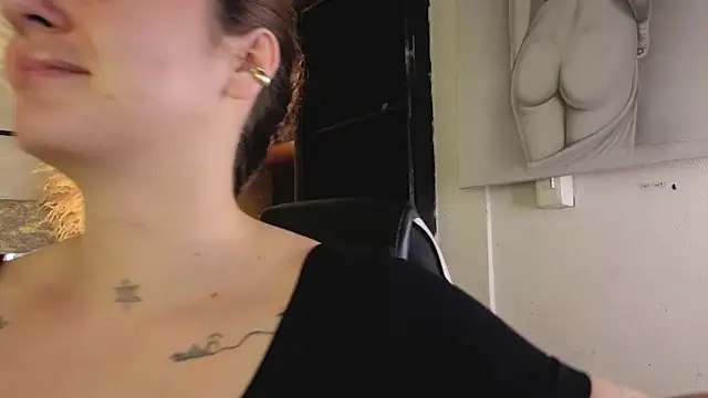 AlliceLover's Live XXX Chat