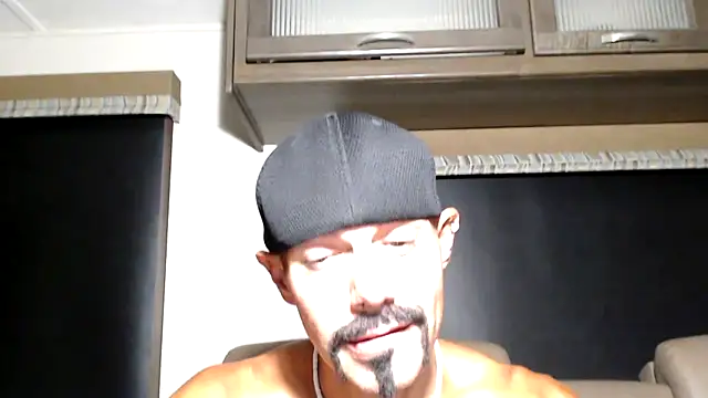 Chat XXX en directo de ThickD2C