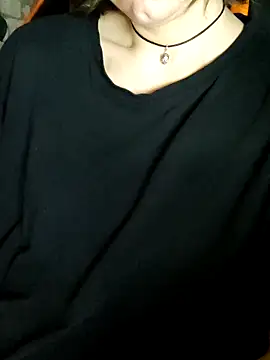 Aashikalaa 라이브 XXX 채팅