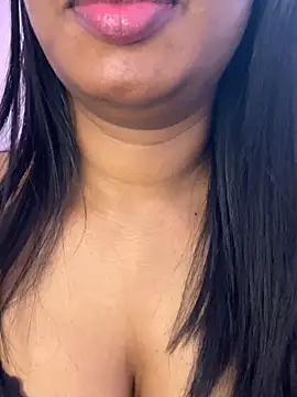 tamil_Aarathi's Live XXX Chat