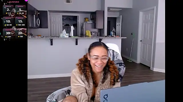 Chat XXX en directo de ReeseZen