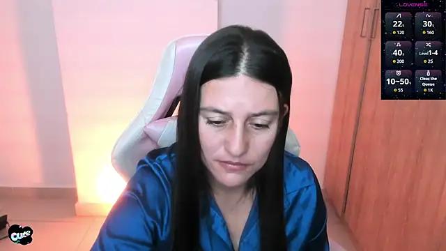 Saskyaa Live XXX-Chat